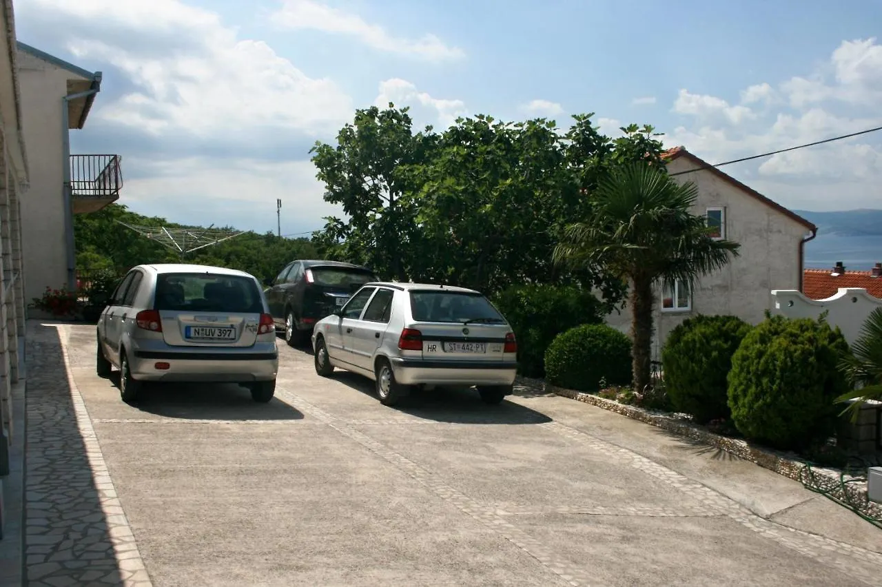 Family Friendly Apartments With A Swimming Pool Crikvenica - 5489