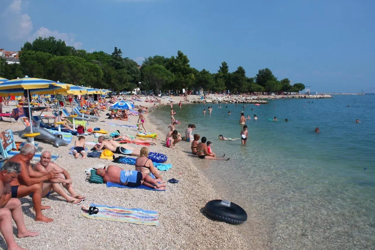 Family Friendly Apartments With A Swimming Pool Crikvenica - 5489