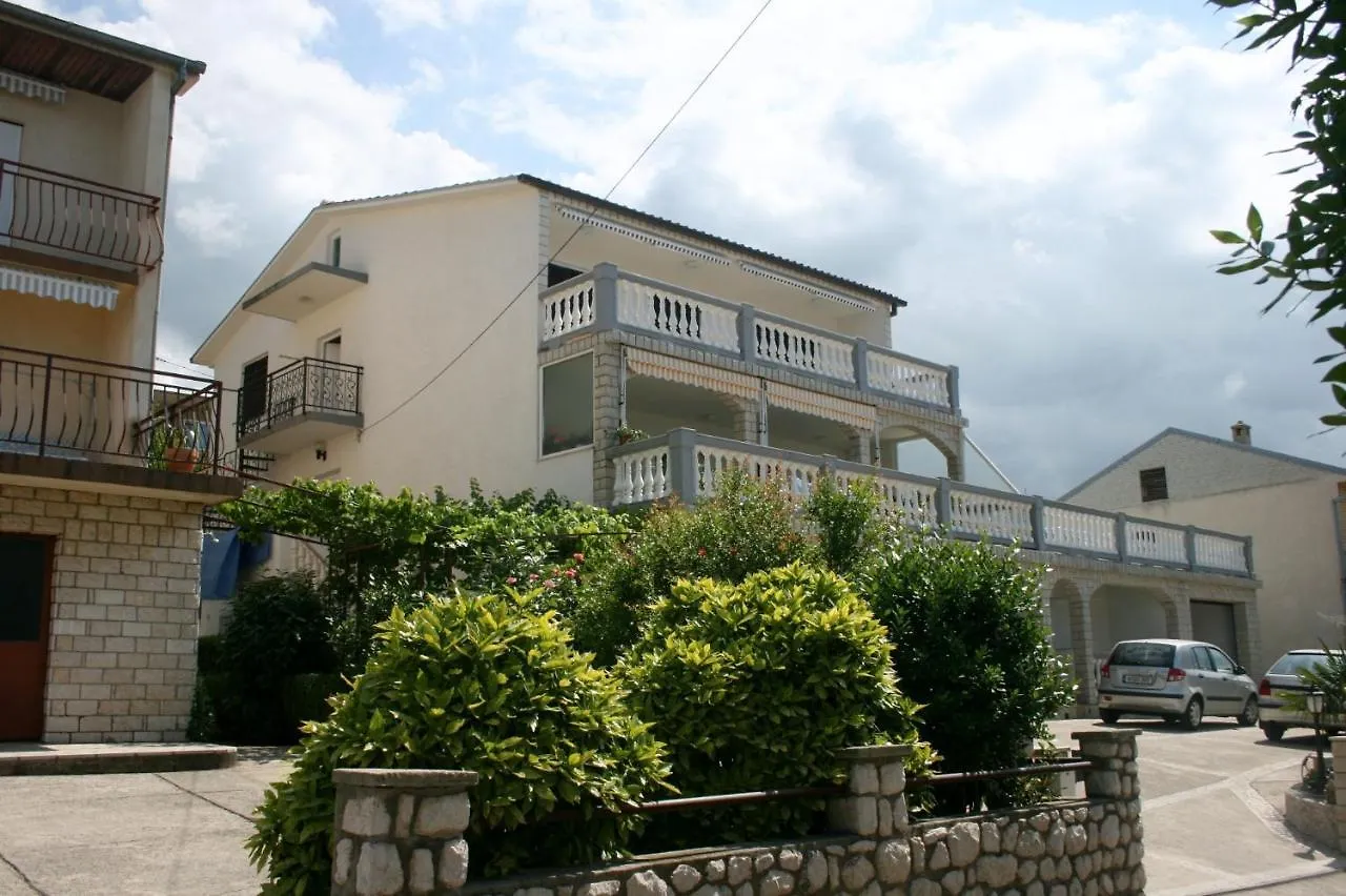 Family Friendly Apartments With A Swimming Pool Crikvenica - 5489