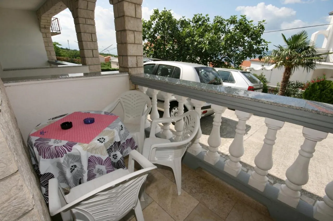 Family Friendly Apartments With A Swimming Pool Crikvenica - 5489 0*,